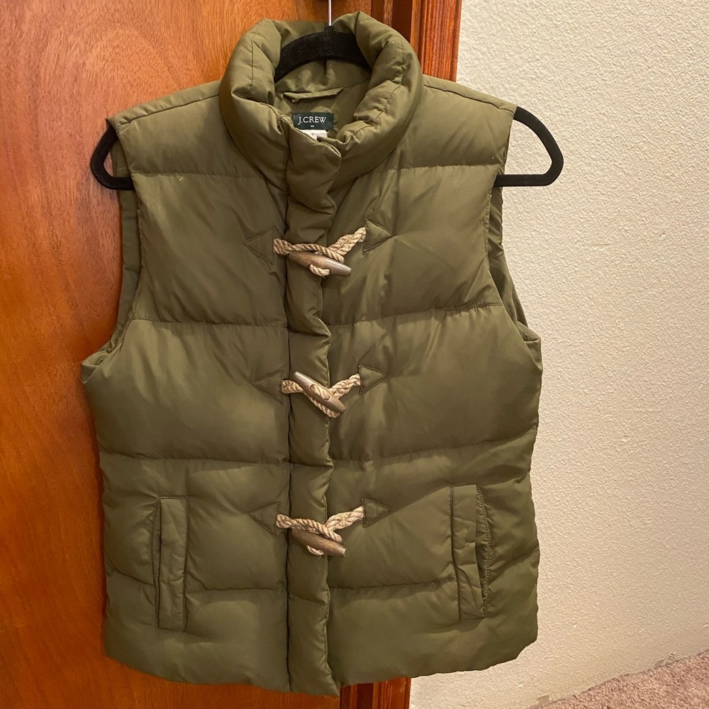 Women’s J. CREW puffer vest